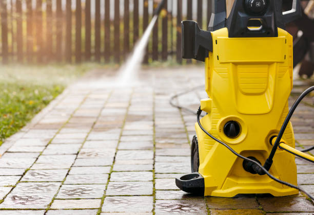 Best Solar Panel Cleaning  in Manhattan, NY